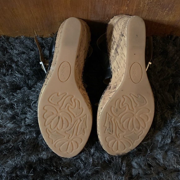 Boc Sandals - Picture 2 of 5